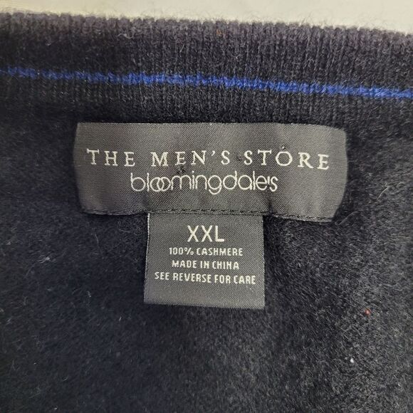 BLOOMINGDALE'S the men's store cashmere black v-neck sweater XXL - Picture 4 of 7